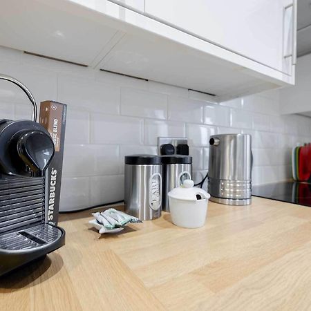 Carmel Apartments ฟัลเคิร์ก ภายนอก รูปภาพ
