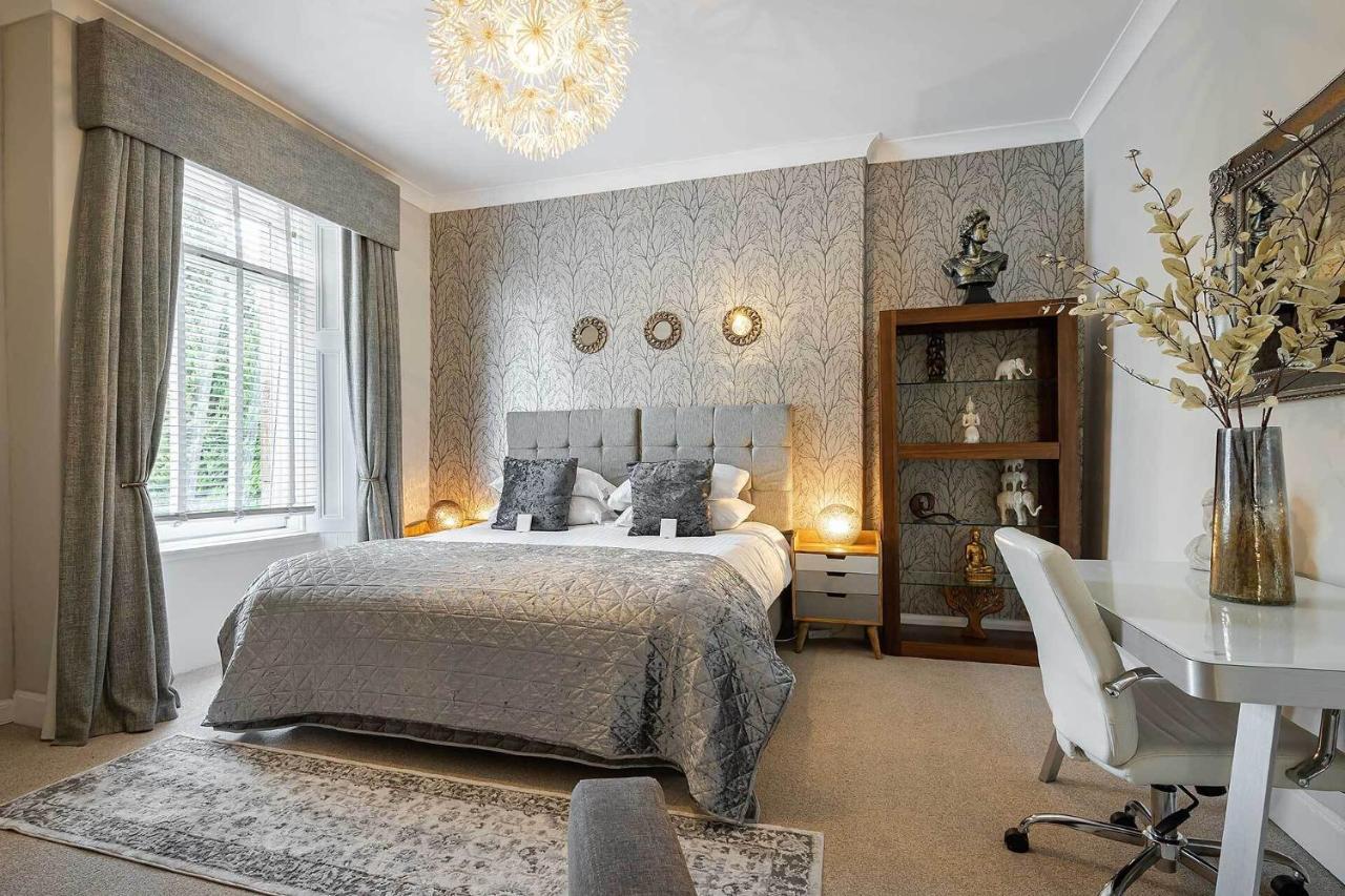 Carmel Apartments ฟัลเคิร์ก ห้อง รูปภาพ