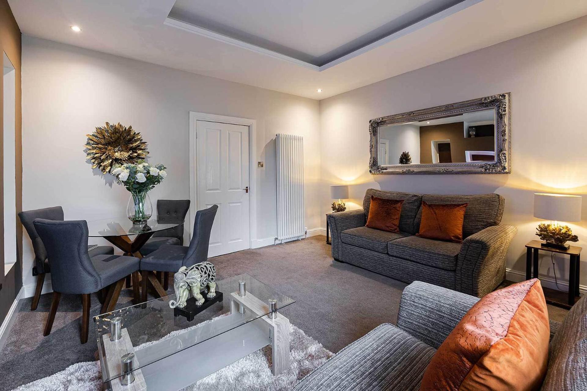 Carmel Apartments ฟัลเคิร์ก ห้อง รูปภาพ