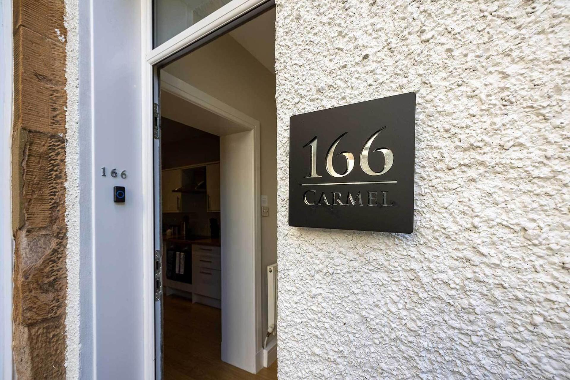 Carmel Apartments ฟัลเคิร์ก ห้อง รูปภาพ